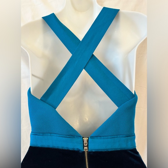 Three Floor Blue Cutout Dress - Picture 6 of 10